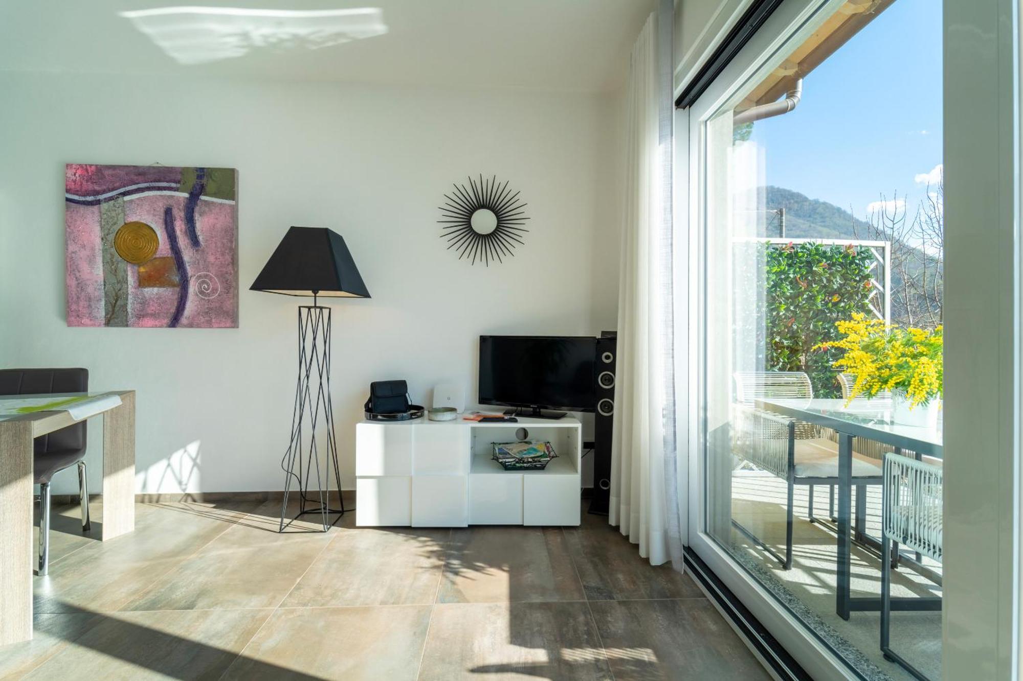 Ka' Doro With Lake View Nesso Exterior photo