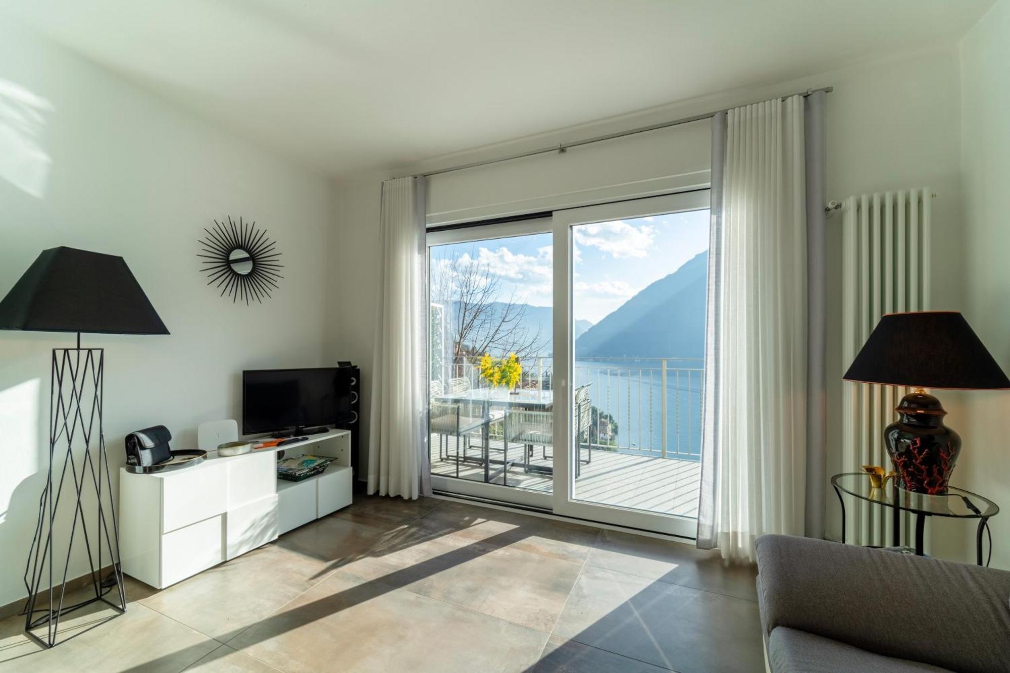 Ka' Doro With Lake View Nesso Exterior photo